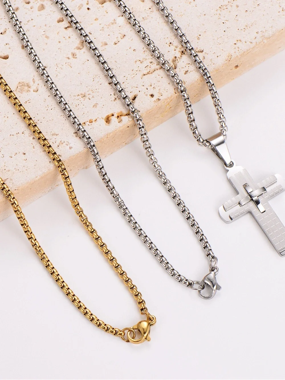 Silver Plated 3D Cross Pendant Necklace